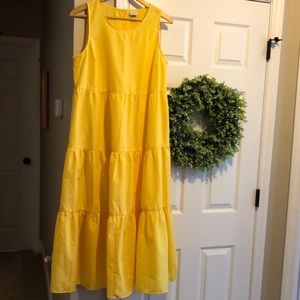 Maxi seersucker dress~W Sz M; bright summer yellow